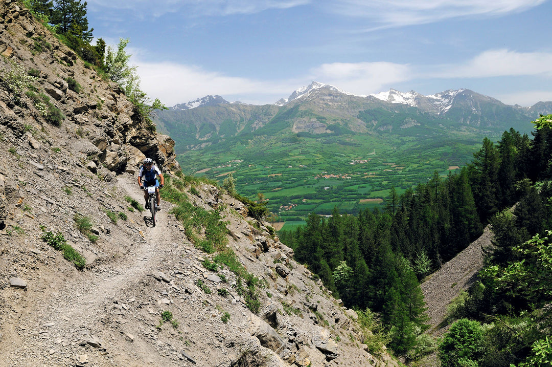 VTOPO Itineraires Interactive map displaying 3000+ cycling routes